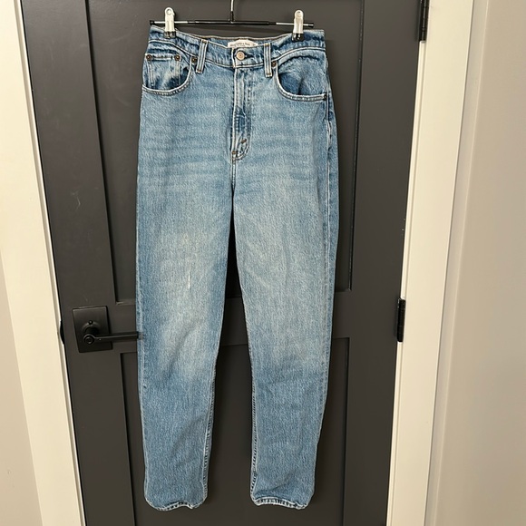 Abercrombie '90s Straight Ultra High Rise Curve Love - Picture 1 of 3